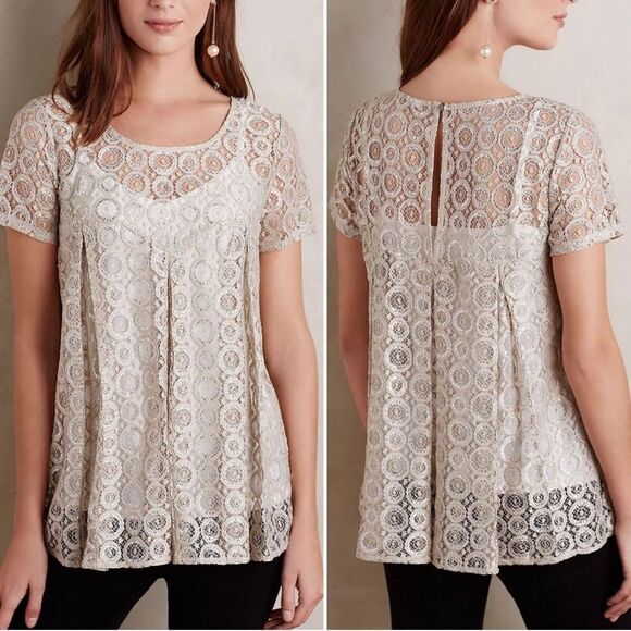Anthropologie Akemi & Kim Metallic Lace Blouse Size Small Short Sleeve - Picture 1 of 9